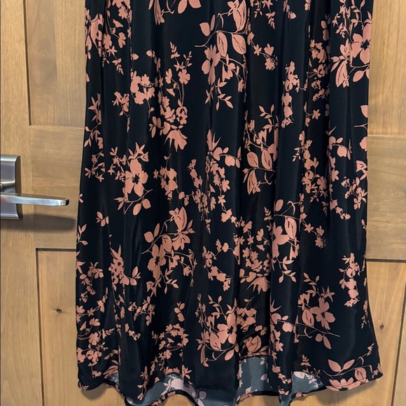 NWT A New Day Maxi Dress Womens XL Floral Black/Brown puff sleeve Mermaid Deep V - Picture 8 of 14